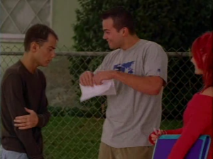 Scarecrow (2003): Lester has a hard time of it.